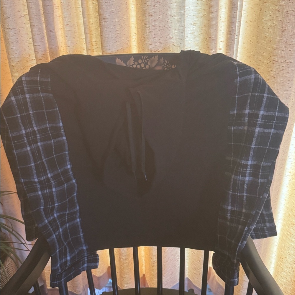 Black Women's Hoodie Sweater - Picture 3 of 7